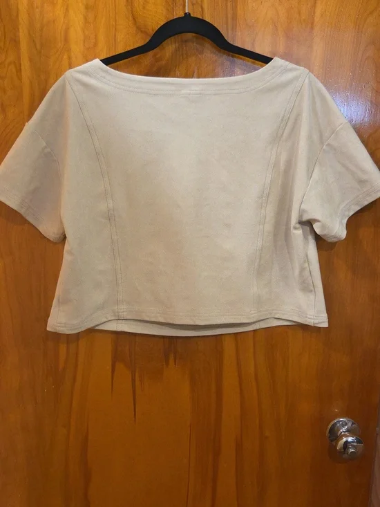 Pilcro Anthropologie Faux Suede Crop Top Beige Tan Short Sleeve Sz L/XL - Picture 3 of 5